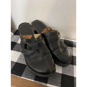 Born 9 Black Leather Clog Buckle Platform Heel EUC